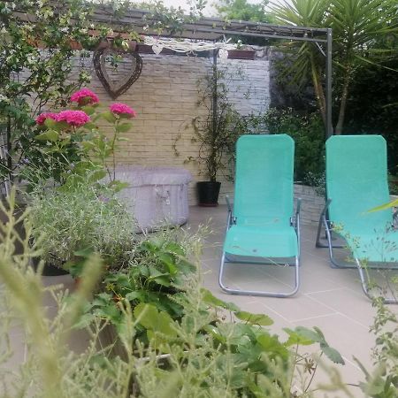 Paradise Jacuzzi & Sauna Ika Bagian luar foto