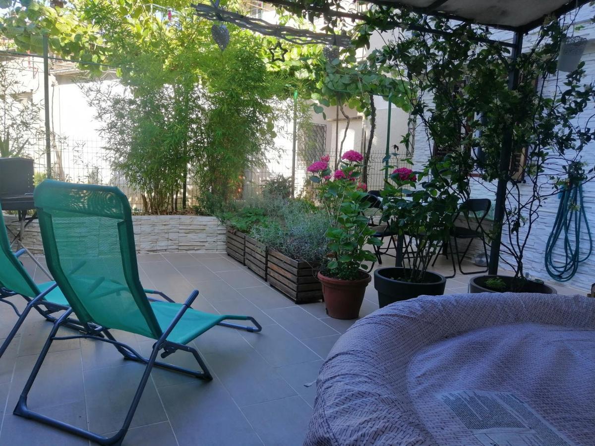 Paradise Jacuzzi & Sauna Ika Bagian luar foto