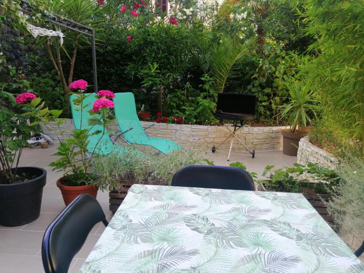 Paradise Jacuzzi & Sauna Ika Bagian luar foto